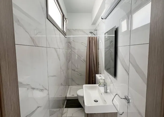 Hubstay - Seaview Oriana In 펜션 라르나카