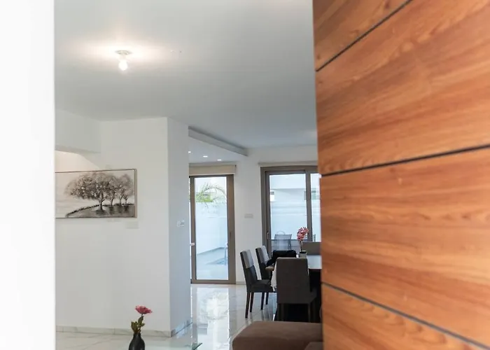 Hubstay - Seaview Oriana In * 라르나카