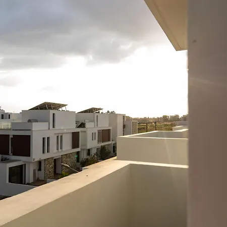 ヴィラ Hubstay - Seaview Oriana In Larnaca, 10 Min Walk To The *