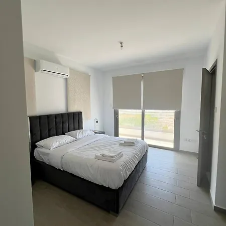 Hubstay - Seaview Oriana In לרנקה