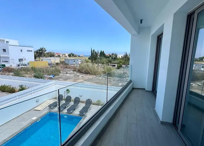 Будинок відпочинку Hubstay - Seaview Oriana In