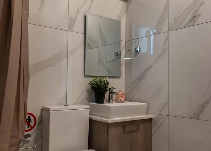 Будинок відпочинку Hubstay - Seaview Oriana In Ларнака