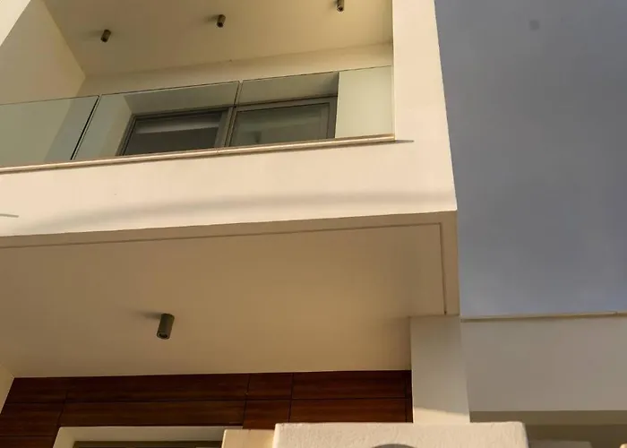 Hubstay - Seaview Oriana In Ларнака